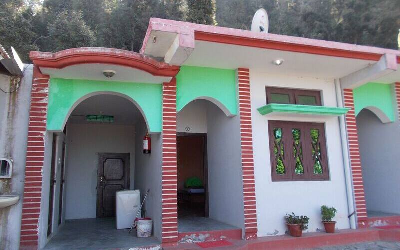 Him Darshan Lodge and Restaurant, Almora 5